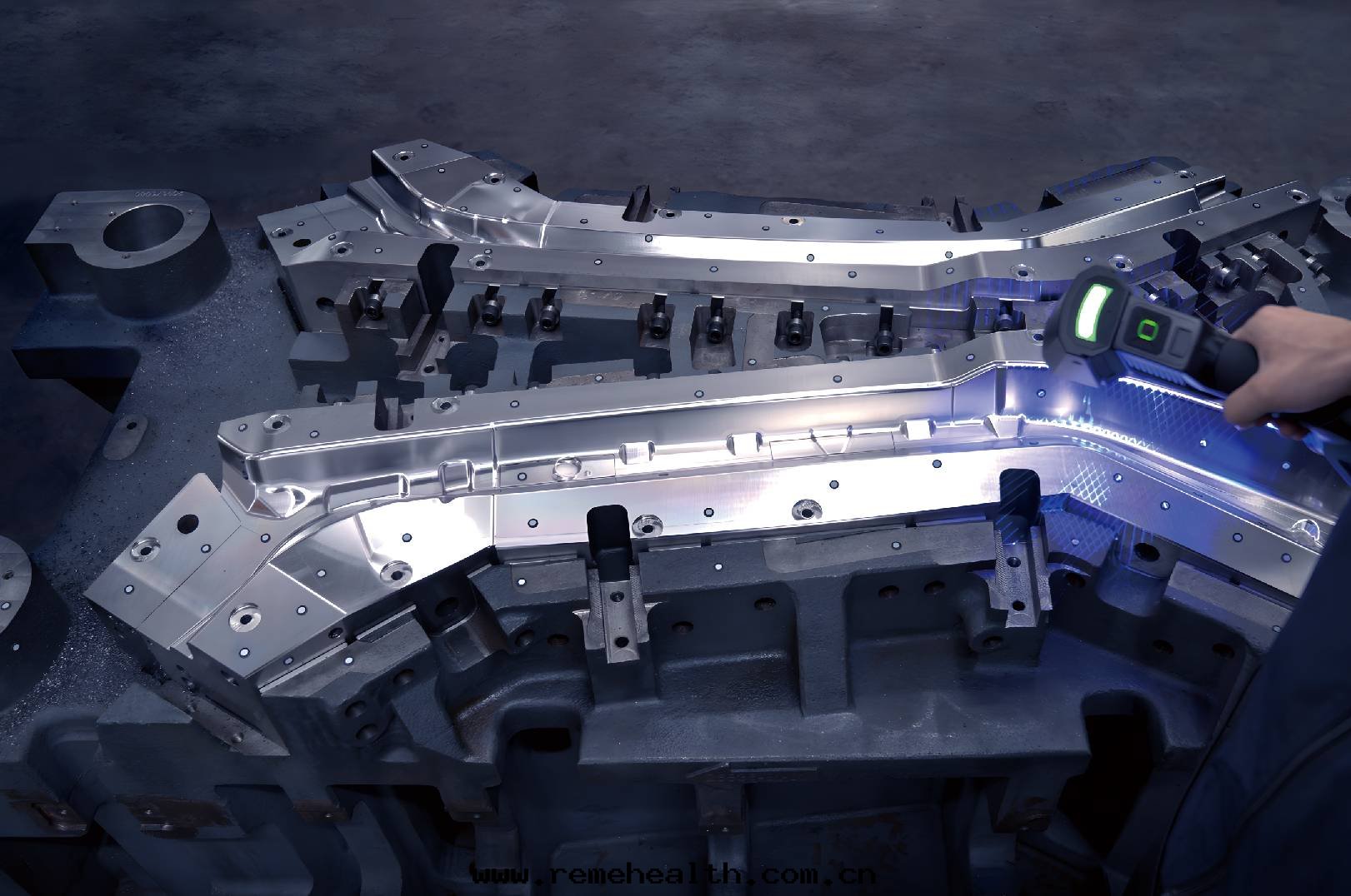 1742267391213497.jpg 1742267391213497.jpg